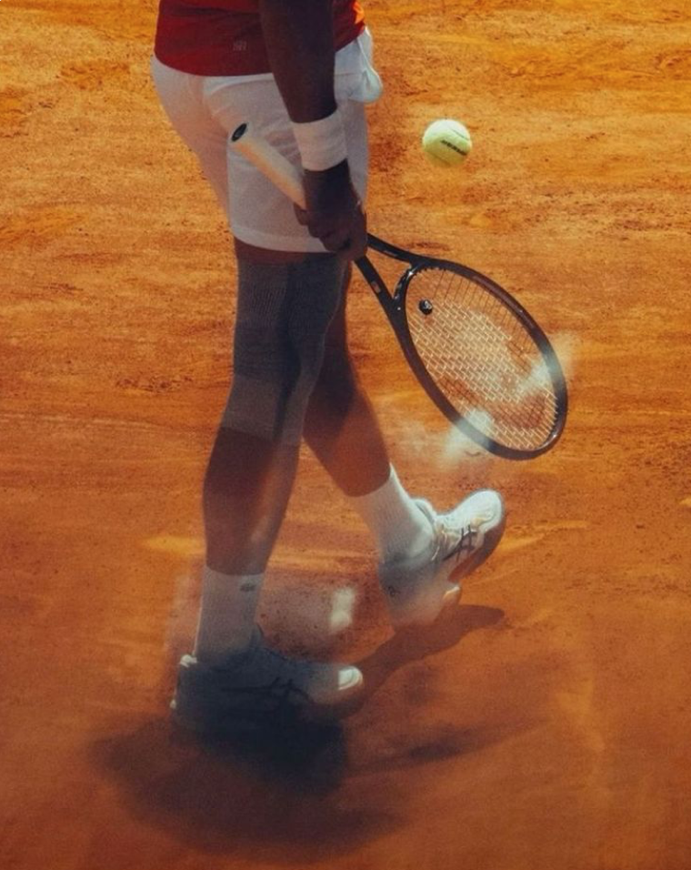 Clay court movement